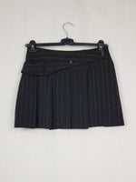 Load image into Gallery viewer, Vintage 00s Y2K wrapped pleated preppy grunge mini skirt
