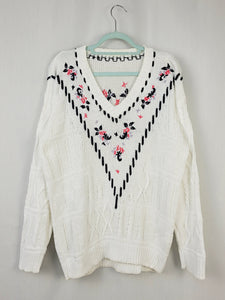 Vintage 90s white embroidered oversize Moms sweater