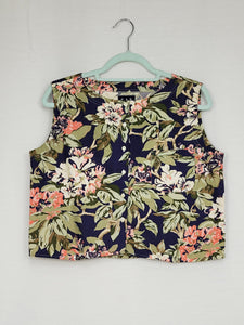 Vintage 90s GAP Flower print minimalist buttons down top blouse