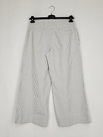 Load image into Gallery viewer, Vintage 90s white striped wide cropped ankle pants
