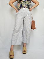 Load image into Gallery viewer, Vintage 90s white striped wide cropped ankle pants
