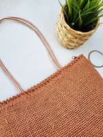 Load image into Gallery viewer, Vintage 90s burnt red straw square shoulder bag
