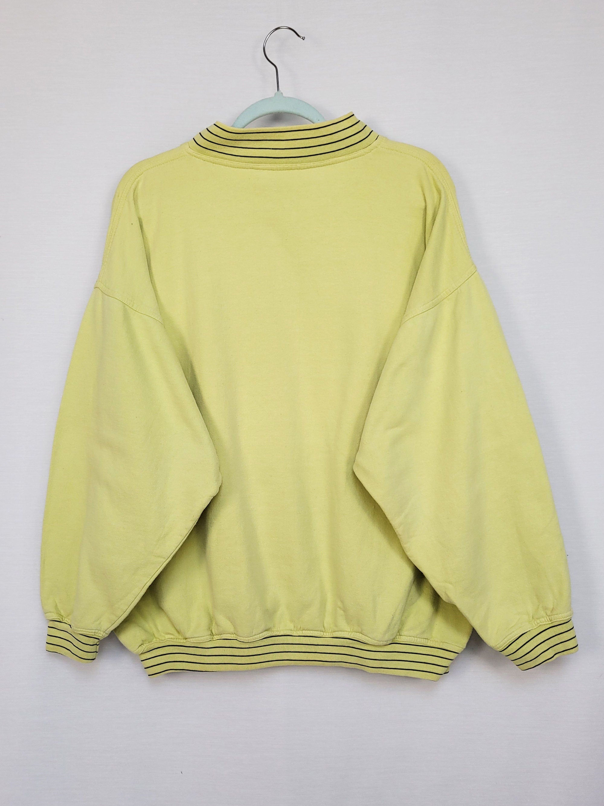 Vintage 90s light green graphic print oversized sweatshirt