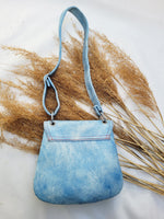 Load image into Gallery viewer, Vintage 70s blue leather saddle bag
