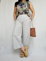 Load image into Gallery viewer, Vintage 90s white striped wide cropped ankle pants
