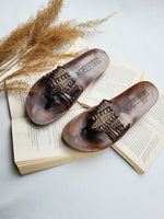 Load image into Gallery viewer, Vintage 90s leather beaded brown split toe slides sandals
