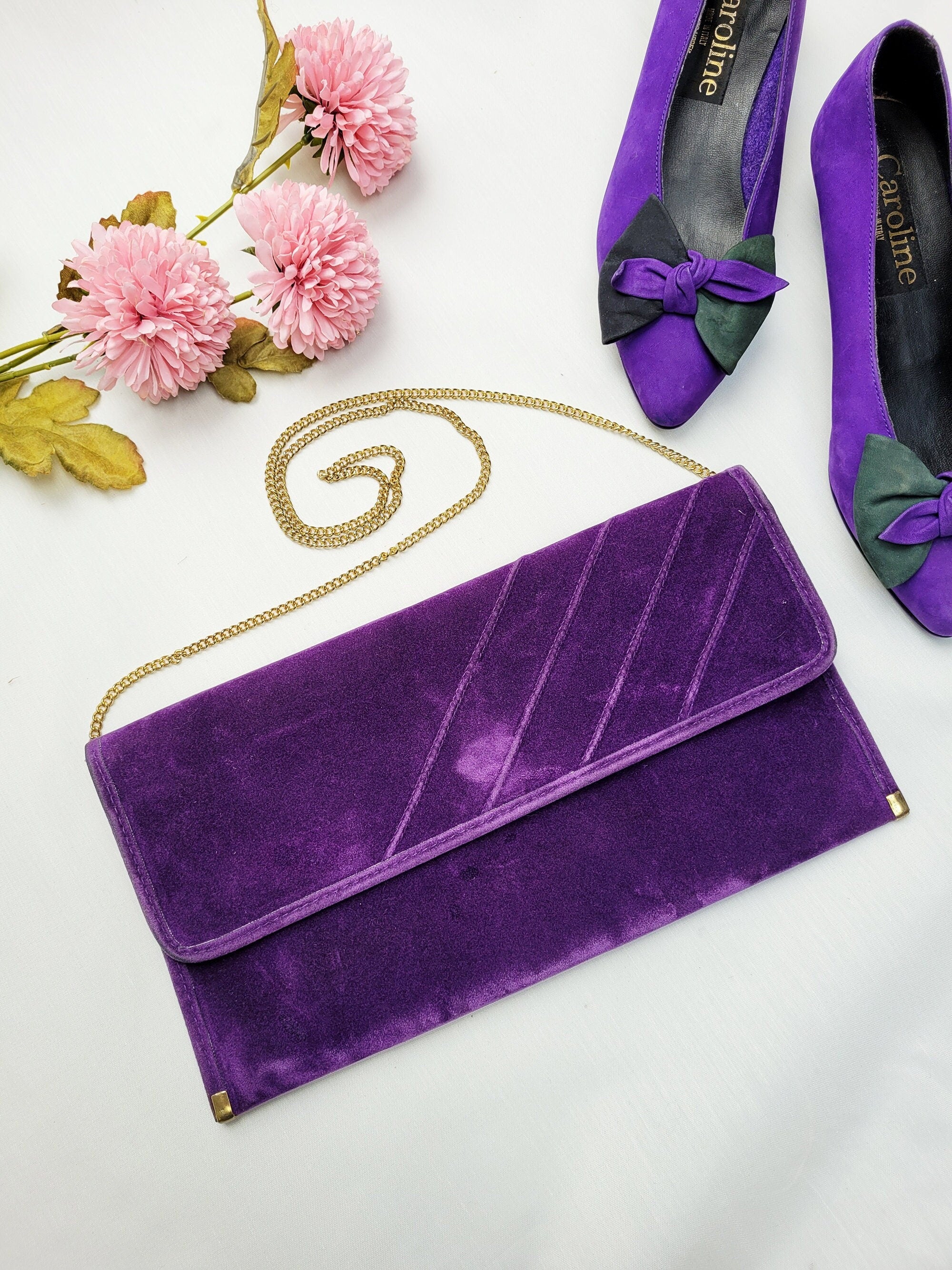 Vintage 80s purple velveteen envelope chain bag