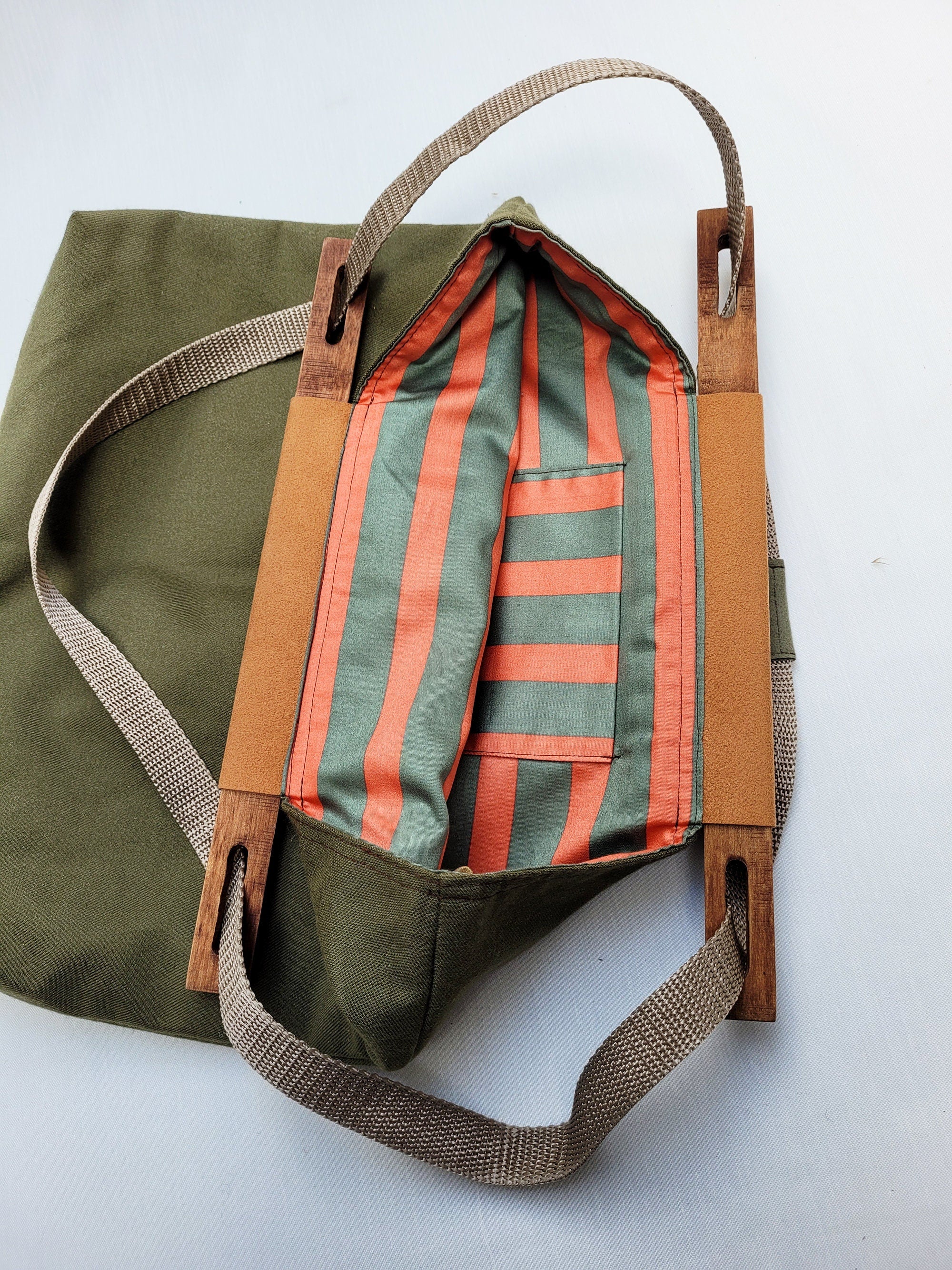 Vintage 90s khaki green tote shoulder bag