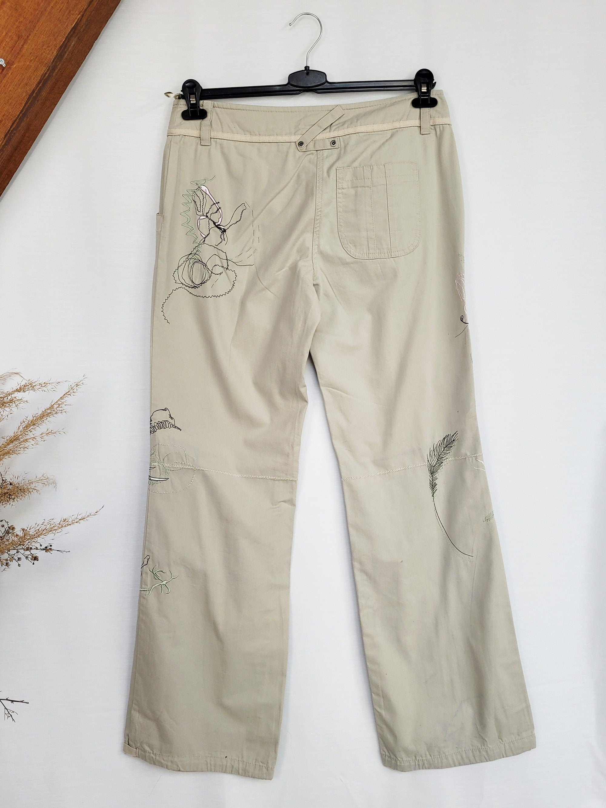 Vintage Y2K 00s low waist beige embroidered straight pants