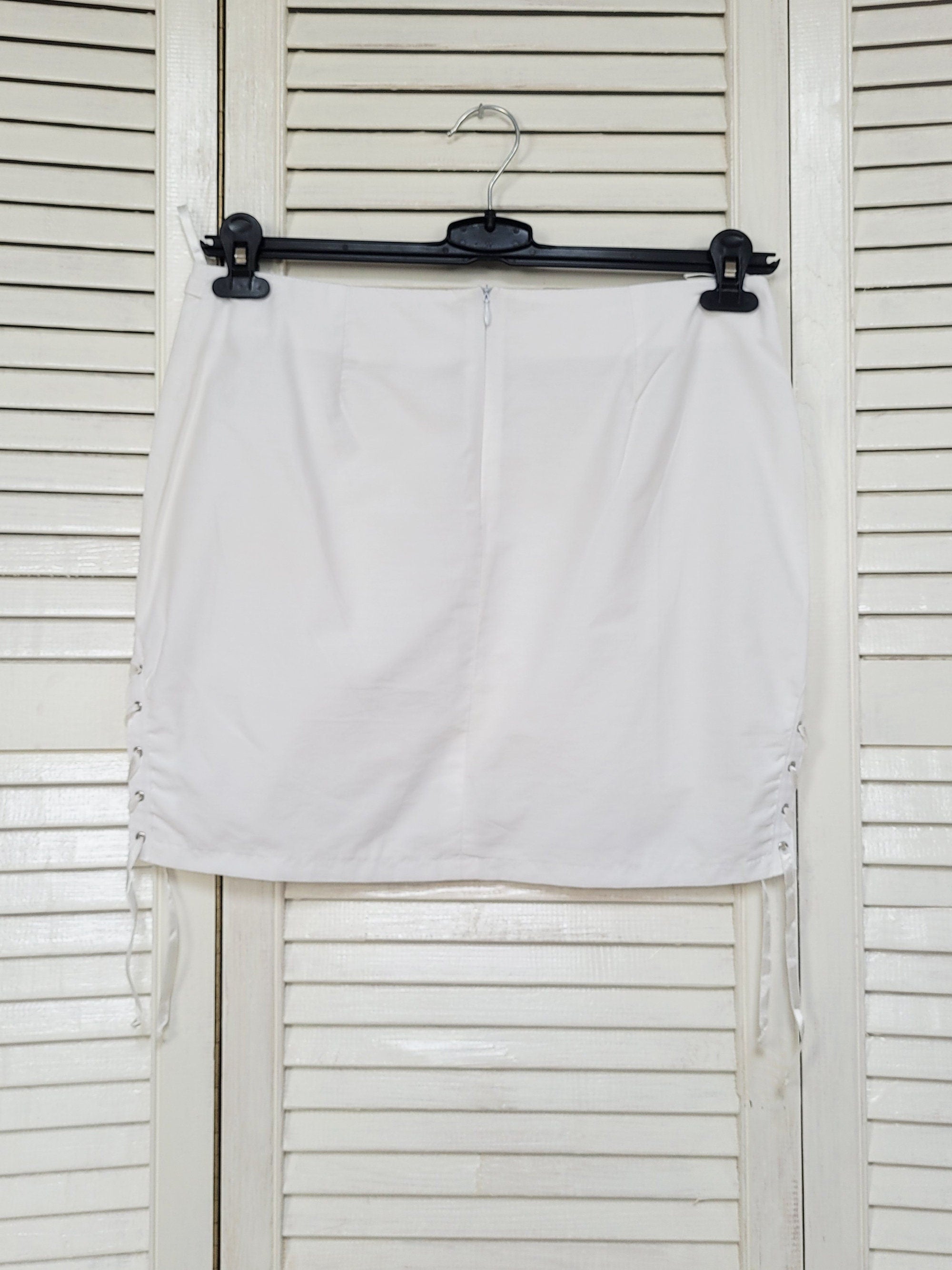 Vintage 00s Y2K white side split mini skirt