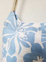 Load image into Gallery viewer, Vintage 00s Y2K pastel blue Hawaii shoulder beach bag
