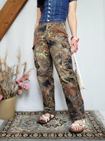 Load image into Gallery viewer, Vintage 90s high waist camouflage cargo straight pants
