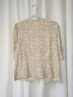 Load image into Gallery viewer, Vintage 80s white flower print puff sleeve blouse top
