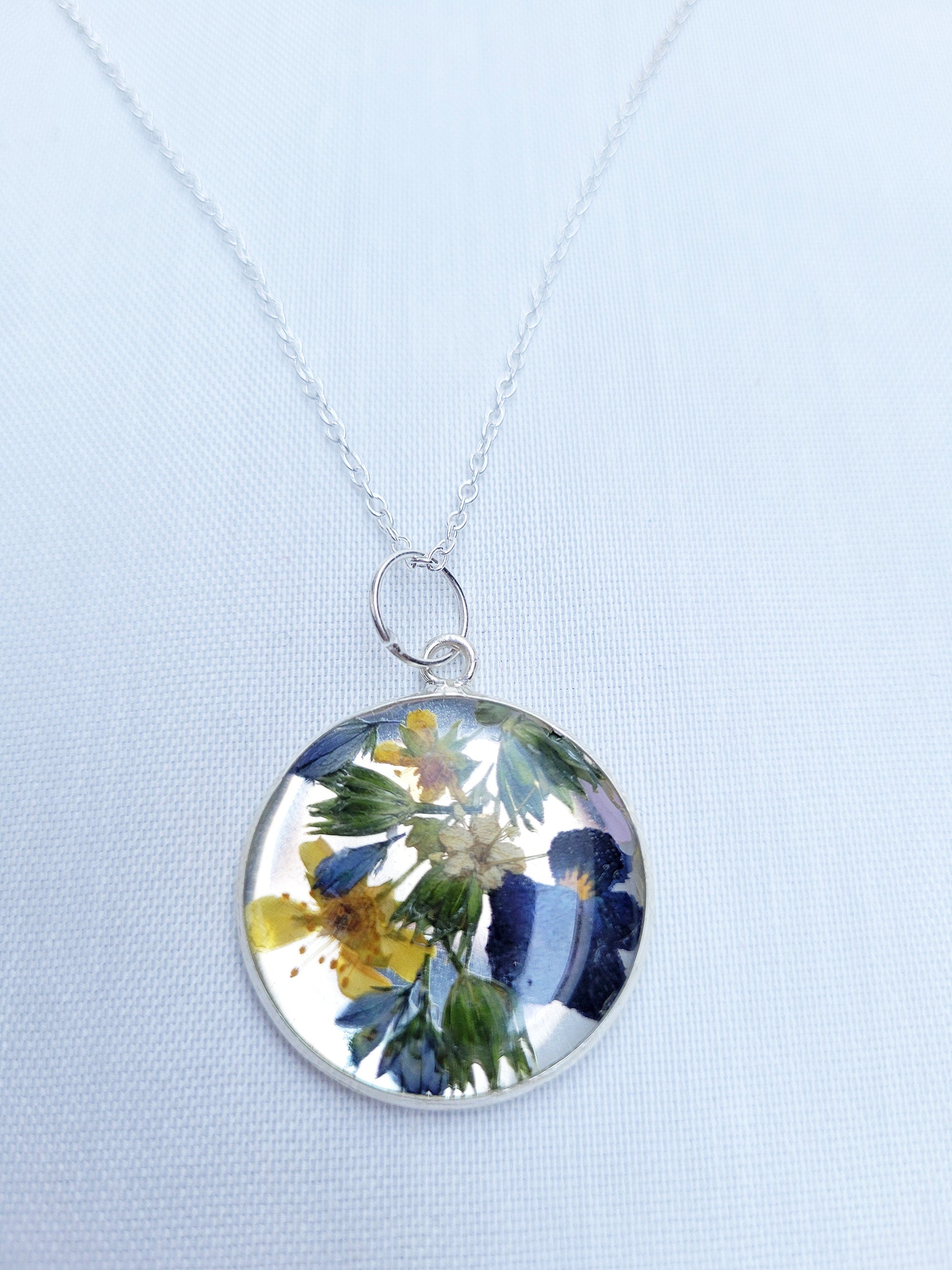 Dried flower resin round pendant necklace with silver chain,   RN1