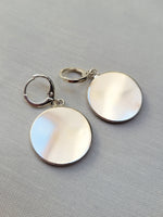 Load image into Gallery viewer, Handmade dried flower silver round 27mm dangle earrings,   E1 27mm

