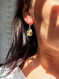 Handmade dried flower silver round 15mm dangle earrings,   E4 15mm