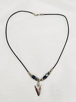 Load image into Gallery viewer, Vintage Y2K arrow pendant camo beads necklace
