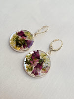Load image into Gallery viewer, Handmade dried flower silver round 22mm dangle earrings,   E2 22mm
