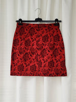 Load image into Gallery viewer, Vintage 90s red roses print tight mini skirt
