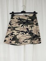 Load image into Gallery viewer, Vintage Y2K 00s green camouflage lycra mini skirt
