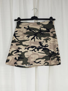 Vintage Y2K 00s green camouflage lycra mini skirt
