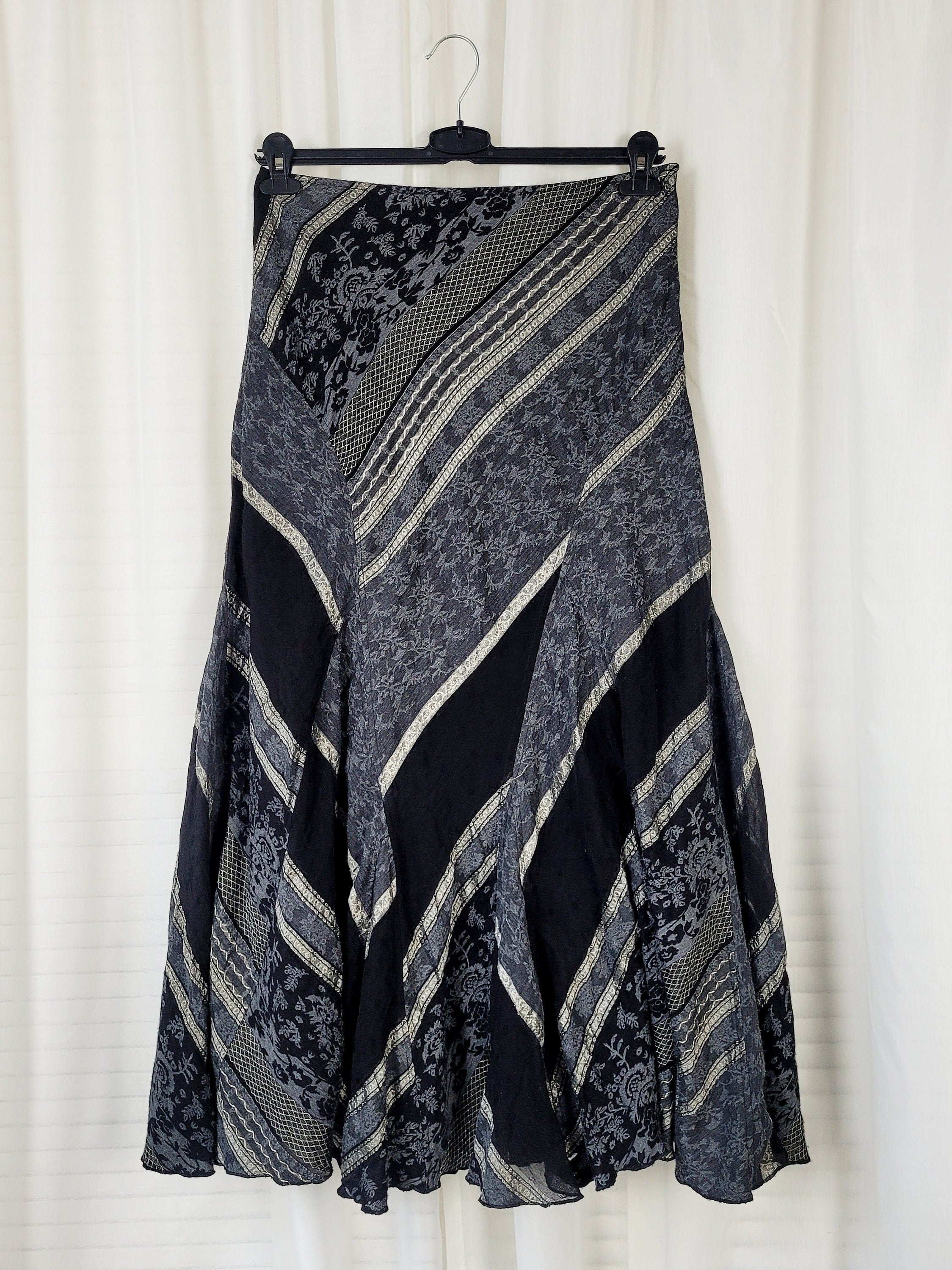 Vintage 90s black & grey abstract print Grunge maxi skirt