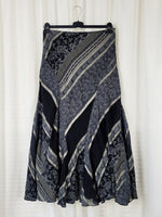 Load image into Gallery viewer, Vintage 90s black &amp; grey abstract print Grunge maxi skirt
