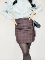 Load image into Gallery viewer, Retro 00s Y2K red &amp; black checked minimalist mini skirt
