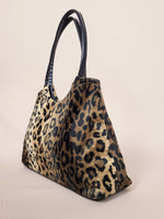 Load image into Gallery viewer, Retro 00s Y2K faux fur animal print shoulder bag
