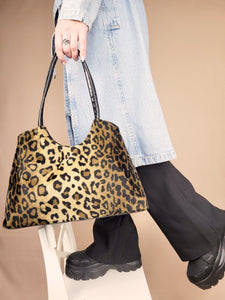 Retro 00s Y2K faux fur animal print shoulder bag