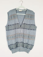 Load image into Gallery viewer, Retro 90s blue fair isle cable knitted vest jumper
