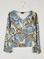 Load image into Gallery viewer, Y2K 00s blue animal paisley print boho flare sleeve blouse
