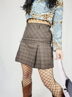 Load image into Gallery viewer, 00s Y2K brown checked minimalist pleated Grunge mini skirt
