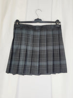 Load image into Gallery viewer, 90s grey checked minimalist pleated academia mini skirt
