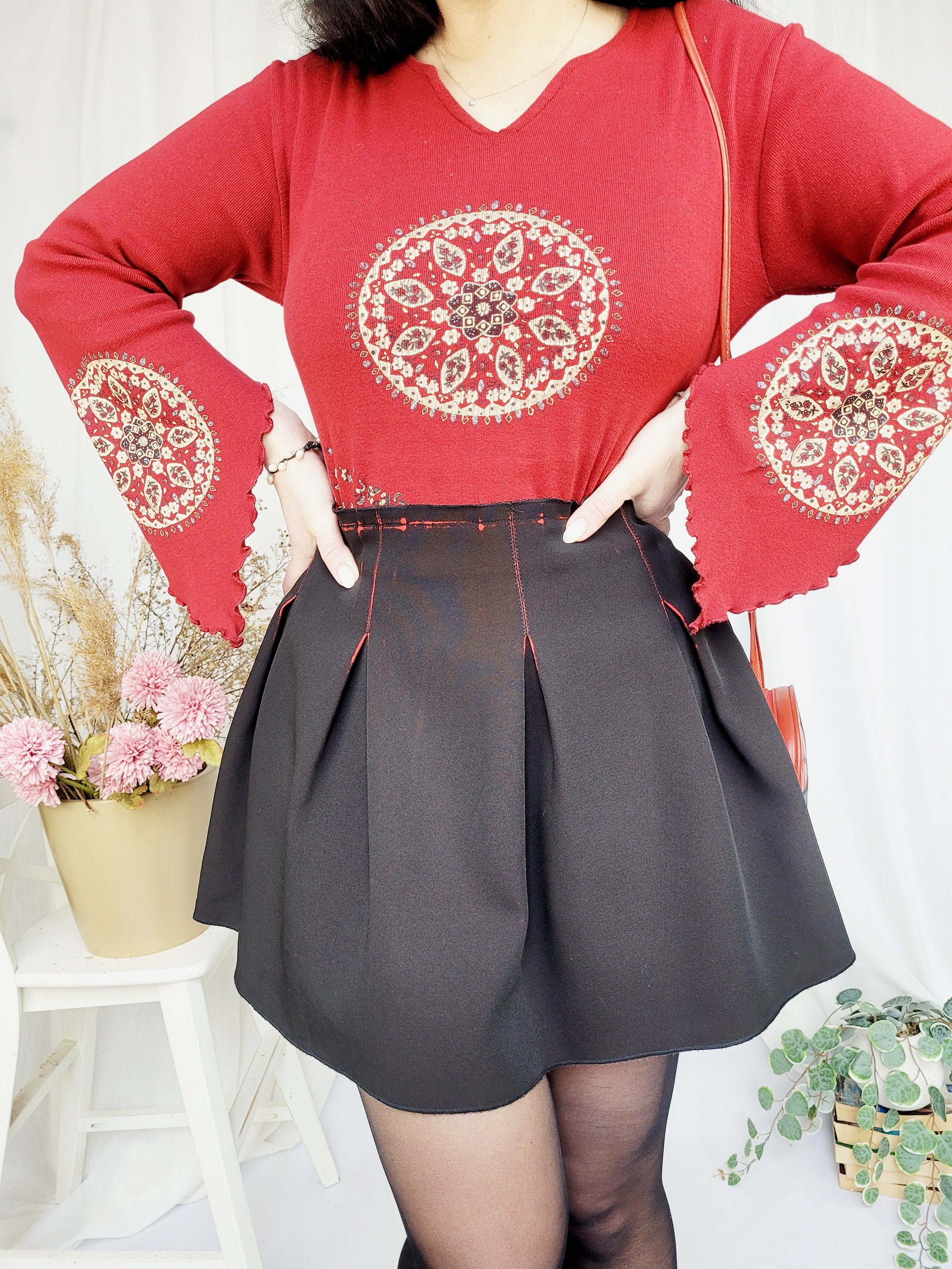 90s black red minimalist pleated Grunge mini skirt