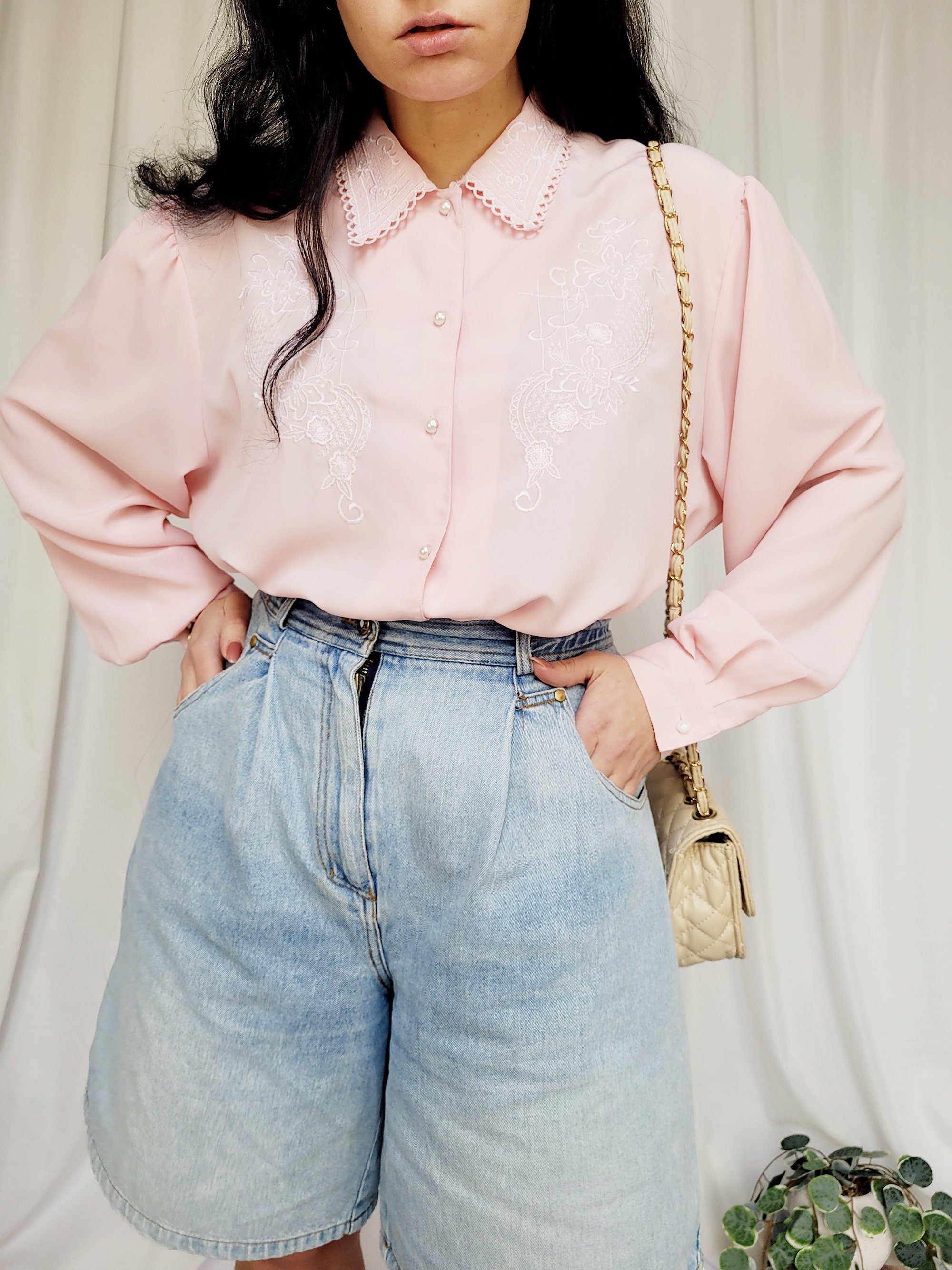 Vintage 80s pastel pink embroidered minimalist shirt blouse