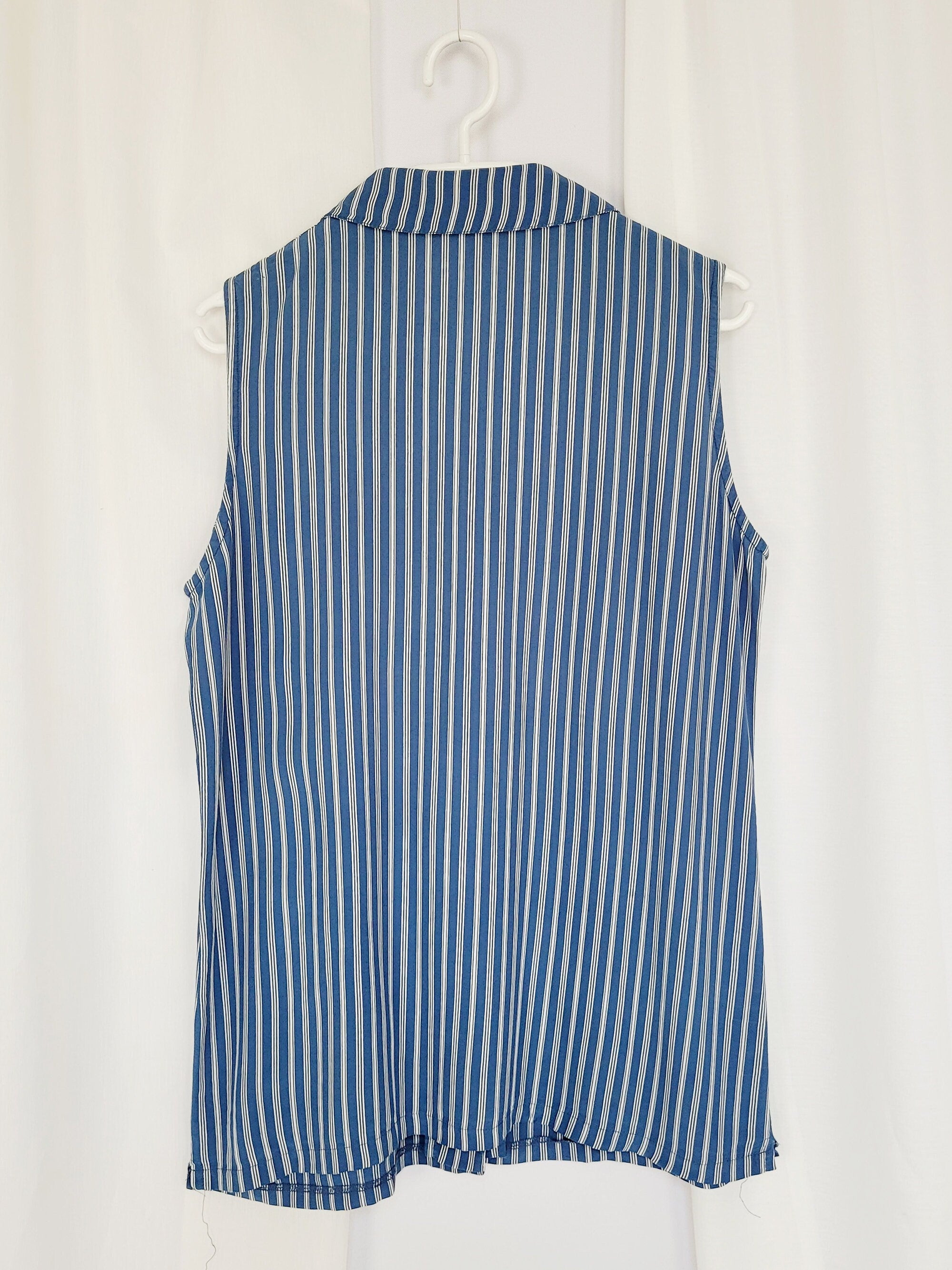 Retro 90s blue stripped sleeveless long smart casual blouse