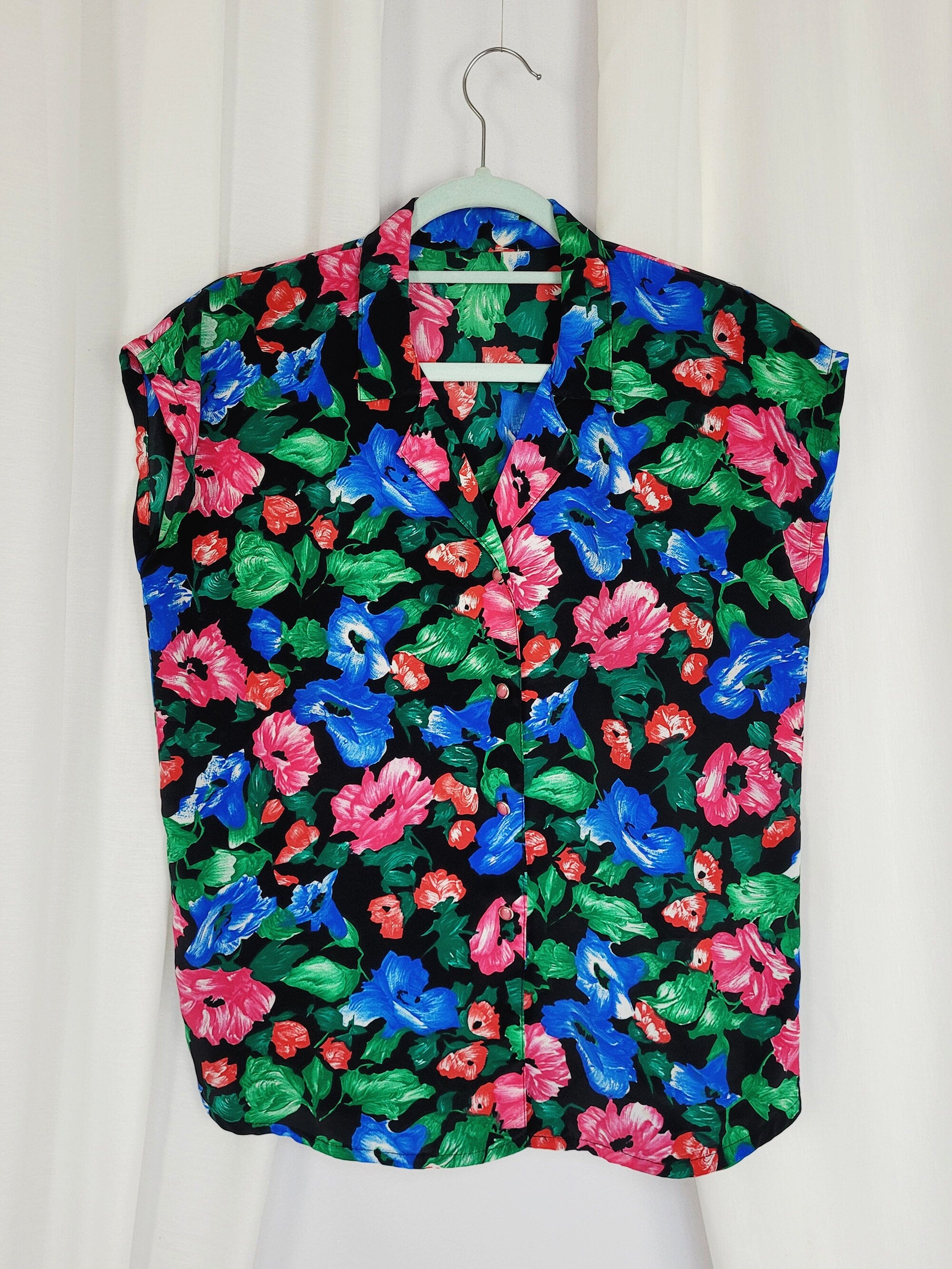 90s vintage colorful floral sleeveless buttons down blouse