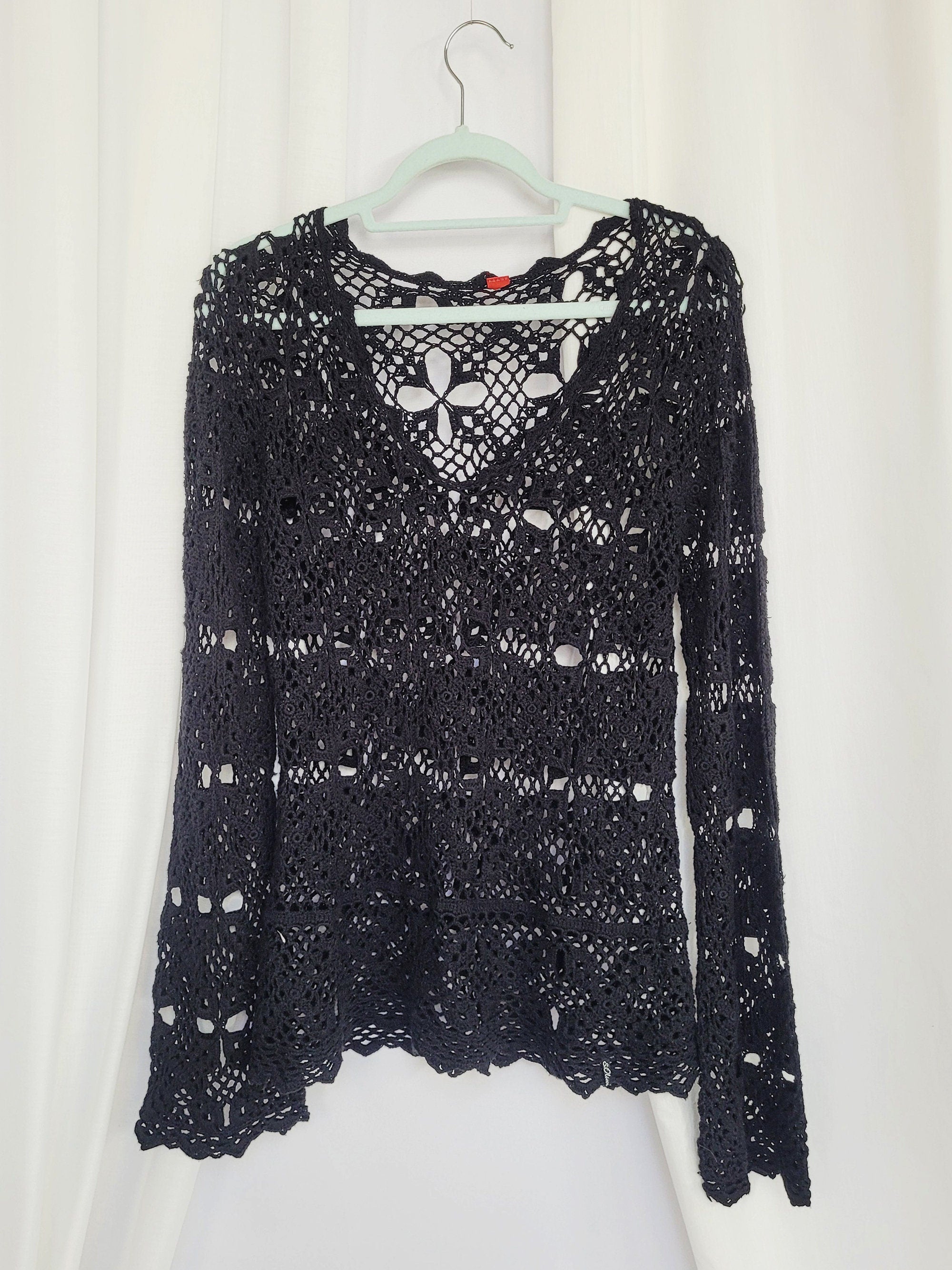 Y2K 00s black sheer knitted minimalist sweater jumper