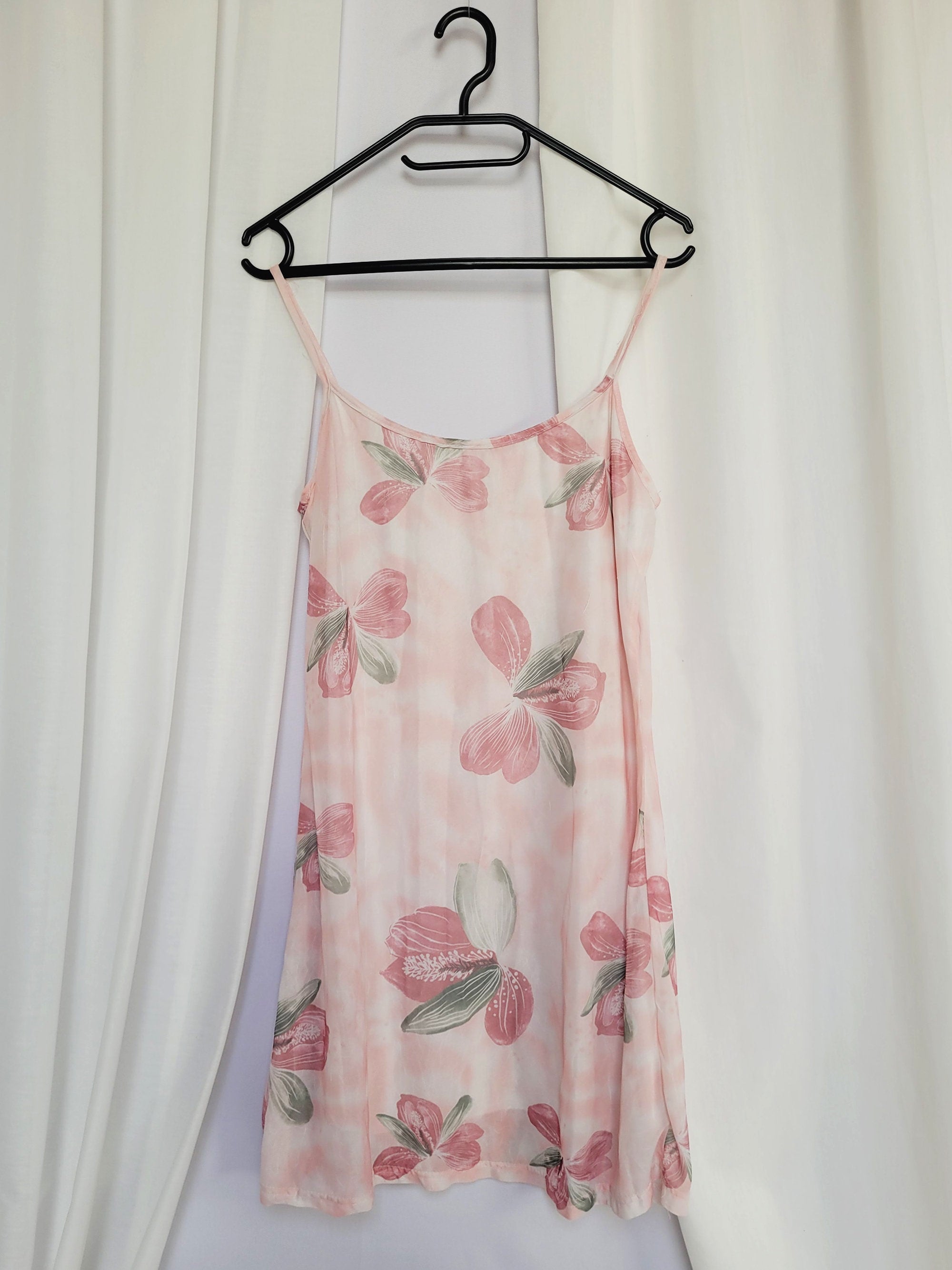 Y2K 00s retro pastel pink floral minimalist mini slip dress