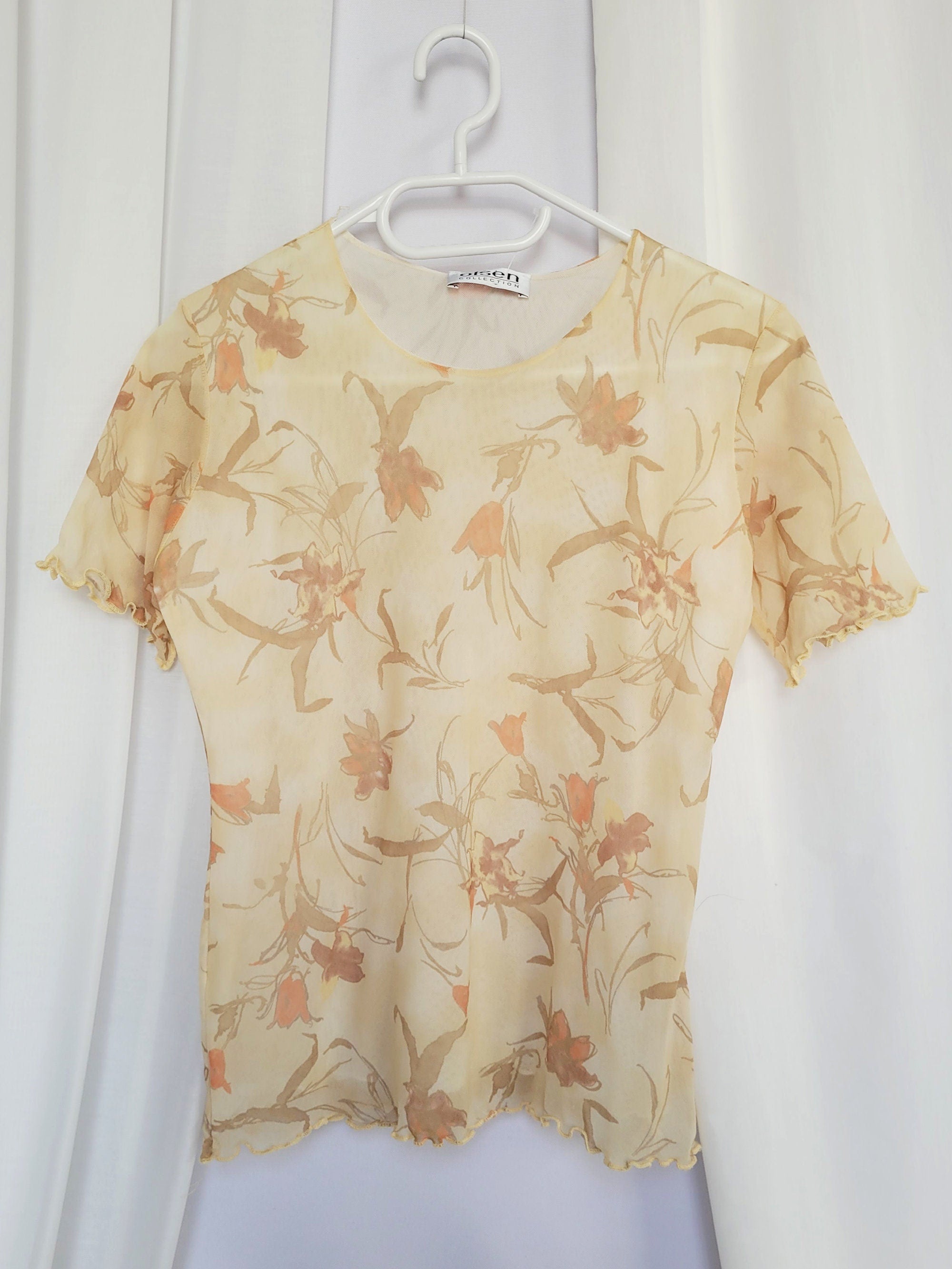Retro Y2K 00s yellow minimalist floral mesh t-shirt top