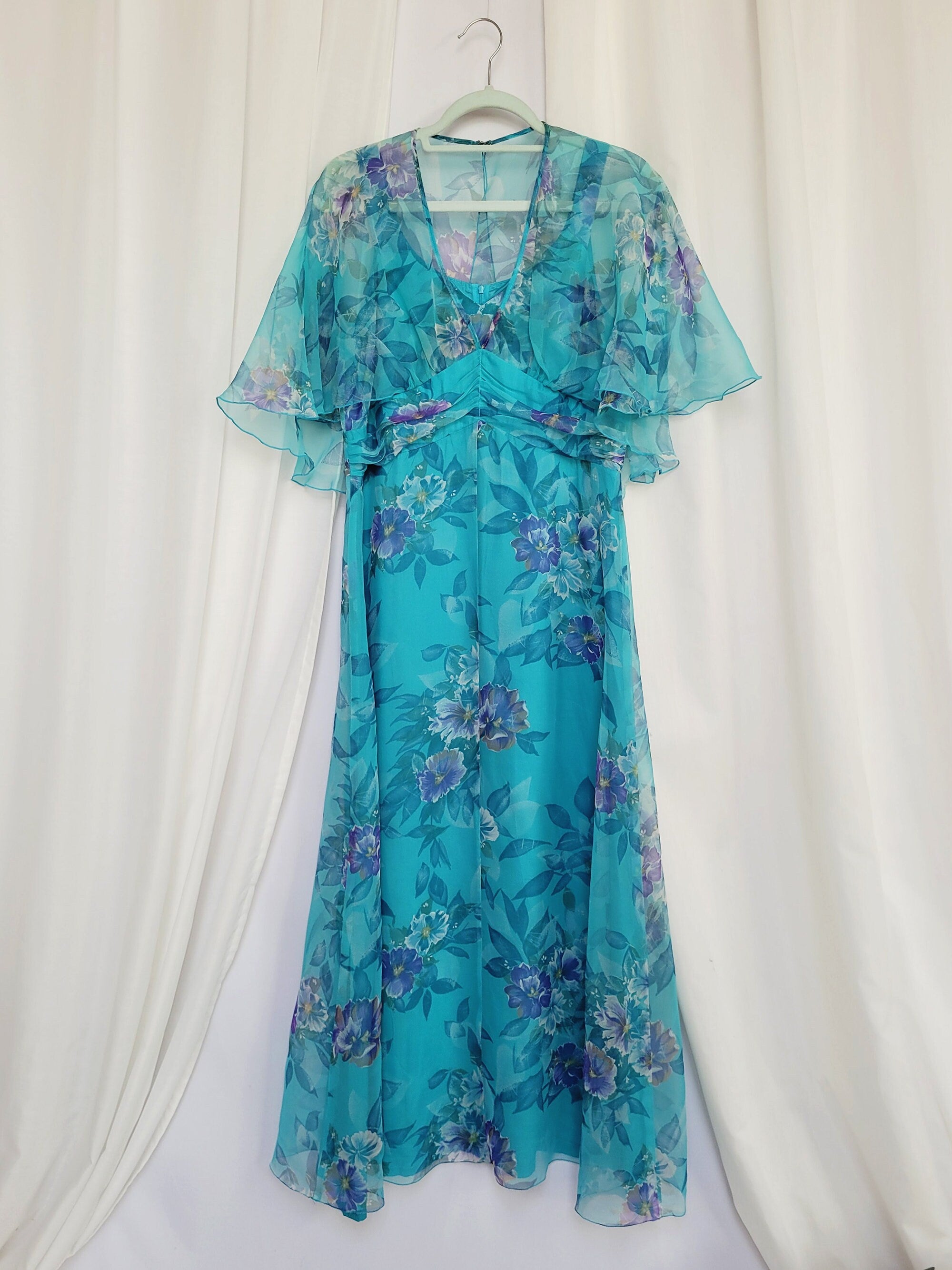 Retro 90s blue floral occasional maxi dress