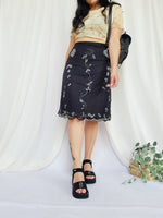 Load image into Gallery viewer, 90s black floral embroidered midi summer minimalist skirt
