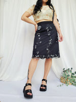 Load image into Gallery viewer, 90s black floral embroidered midi summer minimalist skirt
