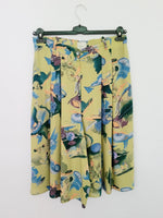 Load image into Gallery viewer, 90s colorful green floral print wide long summer shorts
